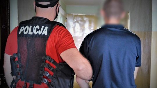 24-latek dwukrotnie ukradł perfumy w tym samym tczewskim sklepie