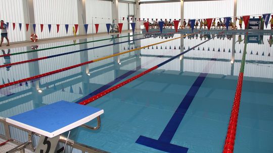 Basen przy SP 12 otwarty