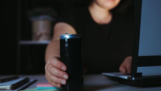 Bubel nad buble. Nie można karać za sprzedanie energetyka dziecku