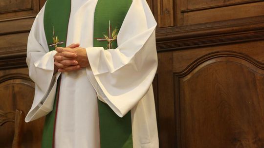 Chcą wypowiedzenia konkordatu. Za akcją stoi była gwiazda telewizji