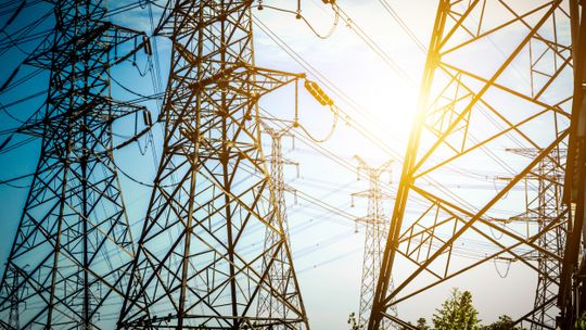 Co by było, gdyby Polska pogrążyła się w blackoucie? Ekspert ostrzega: "To nie science fiction" [ROZMOWA]