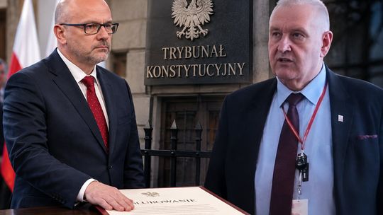 Co teraz ze Święczkowskim? Trzy możliwe scenariusze. Jeden kończy interwencja policji