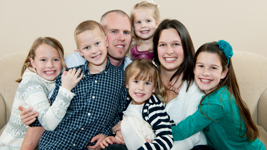 Coraz mniej dzieci na państwowym garnuszku. To nie jest dobry znak