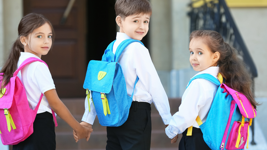 Czas na wyprawkę szkolną. Nie wszystkie dzieci dostaną pieniądze