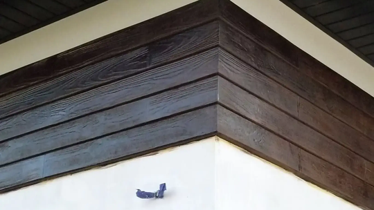 Czym jest sztukateria zewnętrzna? - deski elewacyjne