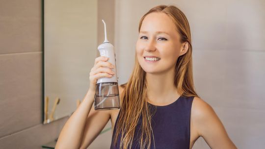 Czym są irygatory do zębów i jakie są ich rodzaje?