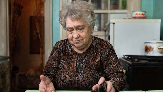 Dostaną emerytury raz na kwartał? Bo ich obsługa jest za droga