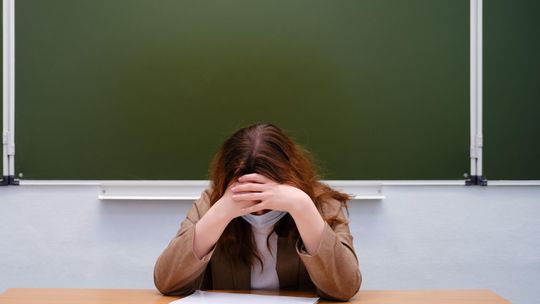 Dyrektor jak władca? „Czarna księga...” odsłania kulisy szkolnych układów Dyrektor jak władca? „Czarna księga...” odsłania kulisy szkolnych układów