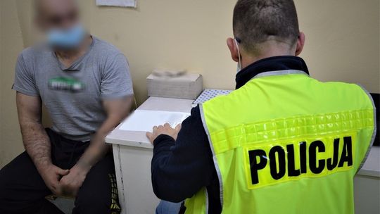 Gniew: 31-latek z powiatu tczewskiego pobił mężczyznę w jego własnym mieszkaniu