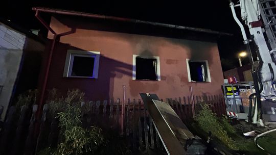 Gniew: Tragiczna noc. Kobieta i dziecko zginęły w pożarze