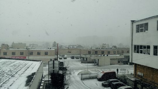 Intensywne opady śniegu i silny wiatr [OSTRZEŻENIE METEOROLOGICZNE]