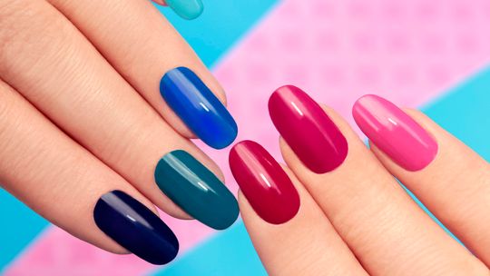 Jak dbać o paznokcie i zrobić piękny manicure?