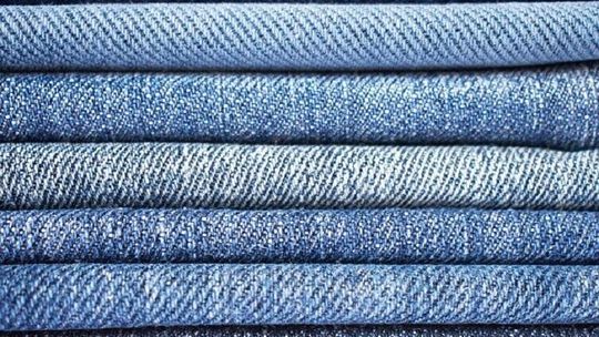 Jak dobrać jeansy męskie?