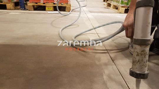 Jak naprawić posadzki betonowe?