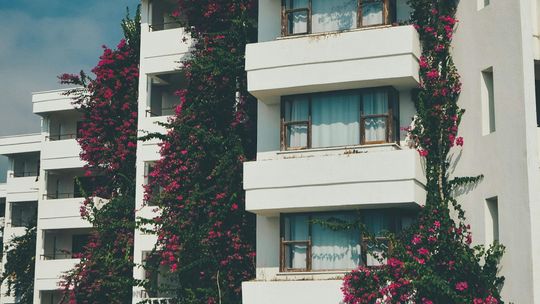 Jak stworzyć elegancki, stylowy balkon?
