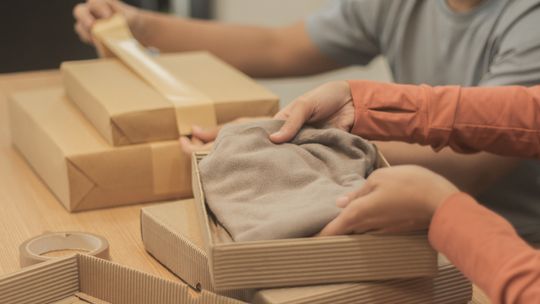 Jakie akcesoria do pakowania warto posiadać?