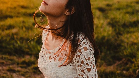 Jakie efekty daje malowanie włosów henną?