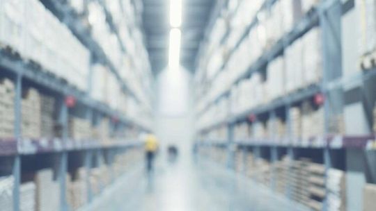 Jakie lampy wybrać do biura lub gabinetu?