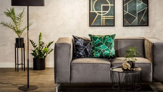 Jakie meble do biura? Opinie okiem specjalisty Salonów Agata