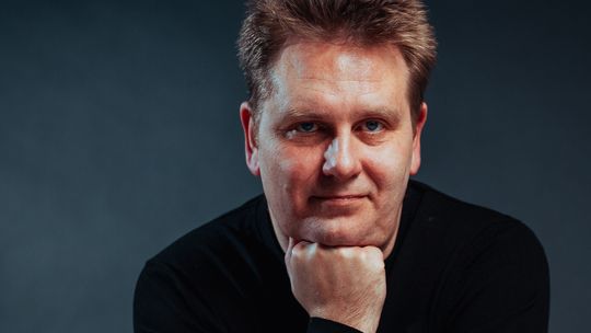 "Jestem troszeczkę zaskoczony swoim działaniem". Nowa płyta Adama Golickiego z wielkimi gośćmi [ROZMOWA]