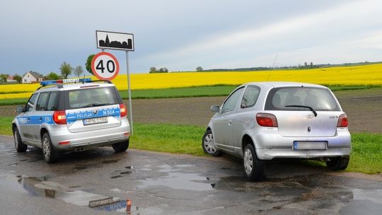 Kierował bez uprawnień i pod wpływem narkotyków. Spowodował kolizję z autem policyjnym