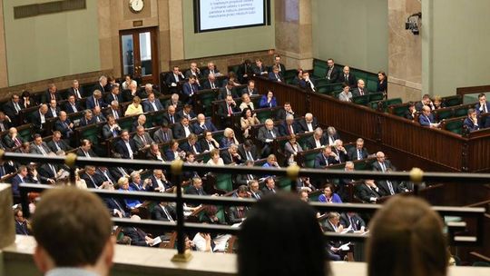 KO aż o 10 proc. w górę. Zmiana na podium wyborczym