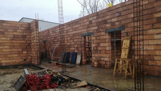 Kolejne prace przy rozbudowie Sportowej Szkoły Podstawowej nr 2