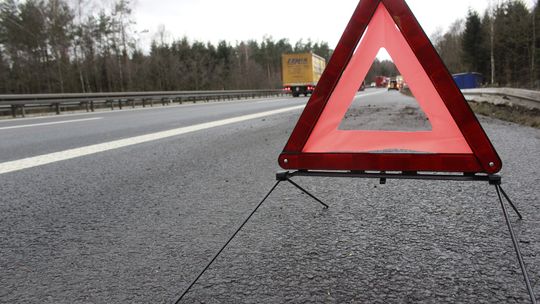 Kolejny wypadek na drodze krajowej 91. Zderzenie aut i ciężarówki w Gniewie