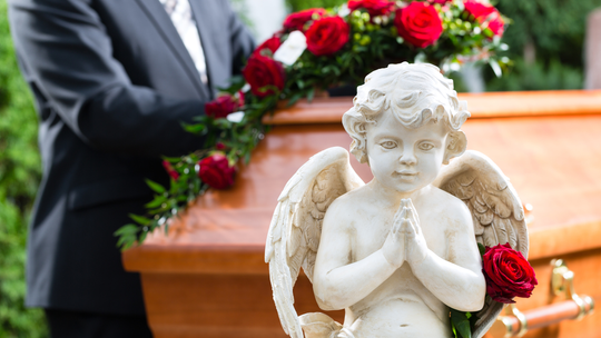 Kolejny wyrok: na cmentarzach nie można pobierać takich opłat