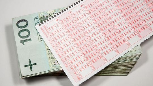 Koniec pewnej epoki w Lotto. Ludzie wylecą na bruk, zastąpią ich automaty