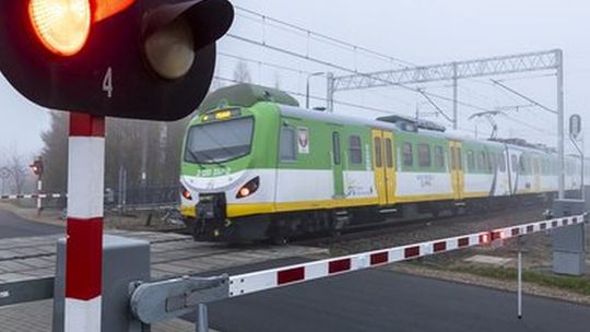 Koniec z trąbieniem pociągów przed przejazdami. Ale nie wszystkimi