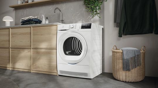 Koniec zgadywania ustawień cyklu. Pralki AbsoluteCare dostosują czas prania do potrzeb Twoich ubrań