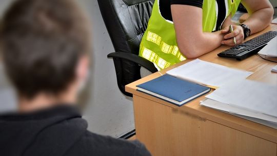 Kradł perfumy i elektryczne szczoteczki do zębów. Trafił na pół roku do aresztu śledczego