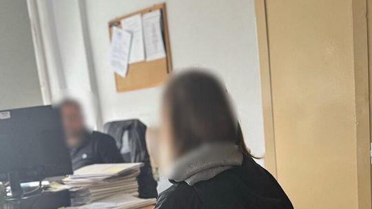 "Kradnę, bo nie chciało mi się pracować" - młoda kobieta w rękach policji