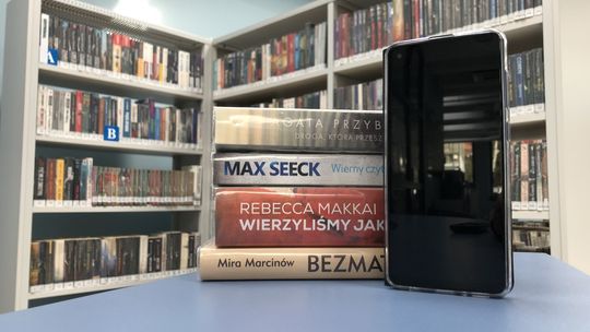 "Książka na telefon" w tczewskiej bibliotece