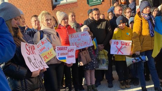 Manifestacja w Tczewie: "Nikt by nie pomyślał, że wojna może się zacząć w tym roku, w takich czasach"