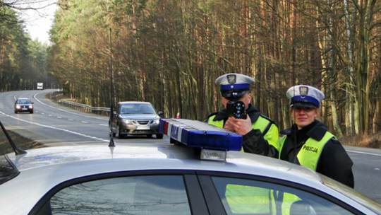 Metoda na mapę. Tak łapią kierowców łamiących przepisy drogowe