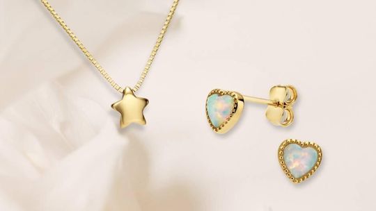 Minimalizm i ponadczasowa elegancja – biżuteria z kolekcji Basic i Prima od Zeccoro