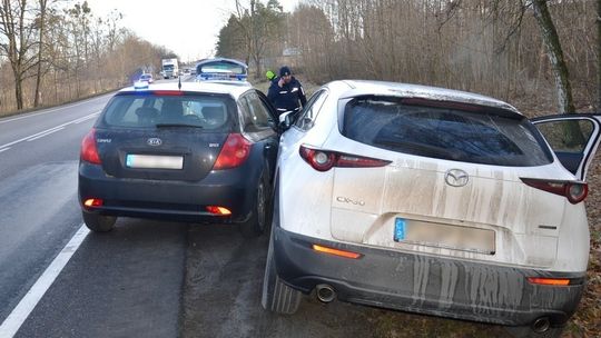 Miradowo: Policjanci odzyskali skradziony samochód i zatrzymali dwóch mężczyzn