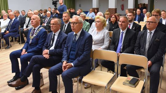 Msza i uroczysta sesja. Powiat świętuje