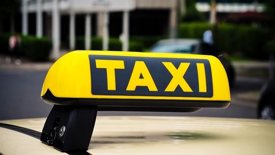 Na co zwrócić uwagę przy zamawianiu taxi?