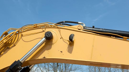 Najczęstsze awarie hydrauliki - przyczyny, diagnostyka i naprawy układów hydraulicznych