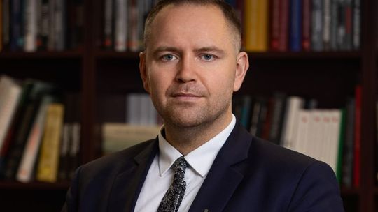 Nawrocki przekazuje mieszkanie na cele charytatywne. Ale to nie kończy afery