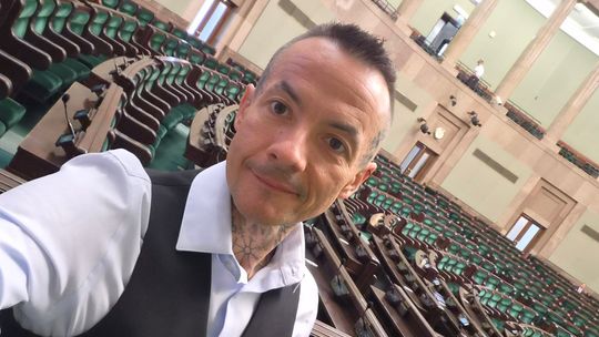 Nie ma rzecznika nauczycieli. Poseł podał swój numer. „Spróbuję pomóc”