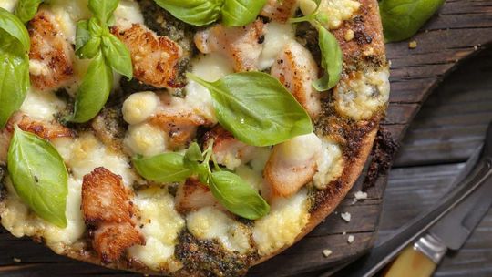 Nietypowe przepisy na pizzę. Proste domowe sposoby