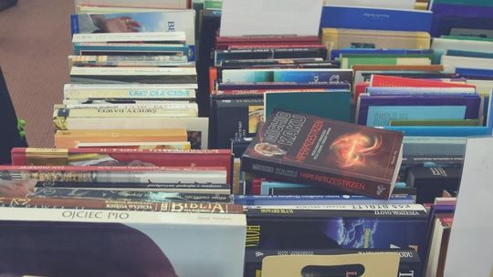 Noc Bibliotek, rozmowy o smakach z Pomorza i spotkanie dla fanów Wandzi Węszynos