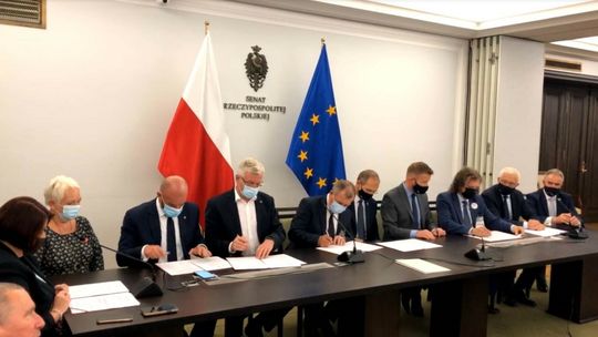 Nowa siła polityczna w Polsce: "Rządzący, idziemy po was"