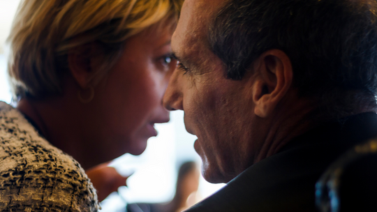 O czym plotkuje się w pracy? Szef i koledzy to temat numer jeden