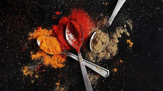 Odkrywanie magii ekologicznych ziół i przypraw