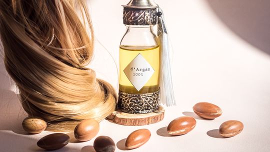 Olejowanie włosów- naturalny sposób pielęgnacji włosów.